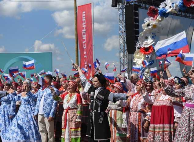 Артисты «Пензаконцерта» выступили на «Дне поля»